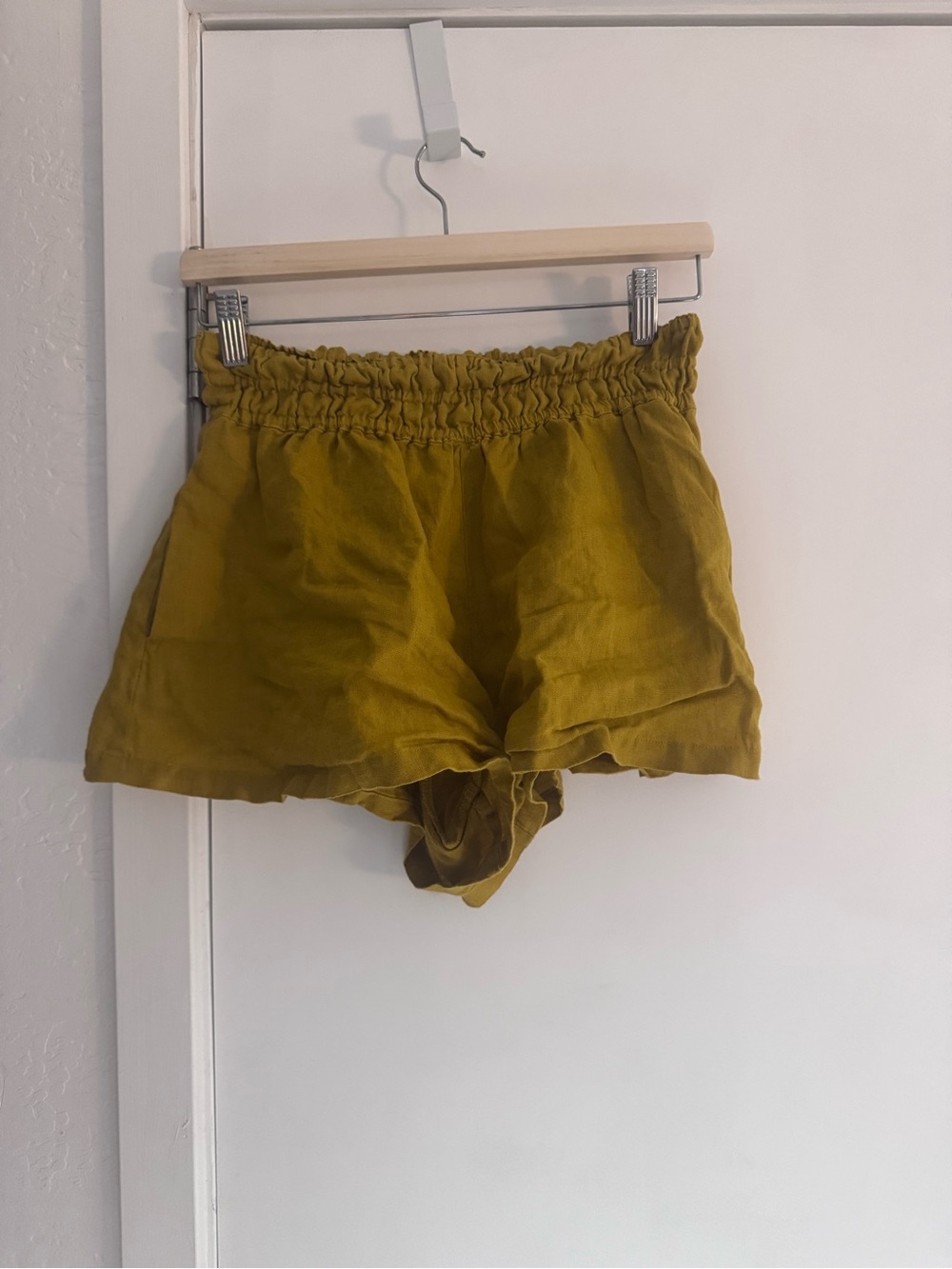 Anthropologie High-Waist Linen Shorts in Mustard Yellow Extra Small